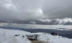 Ağrı Dağı'nda kaybolan dağcı için ekipler seferber oldu