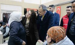 Ağrı'da yetim çocuklar iftar sofrasında bir araya geldi