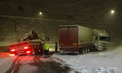 Bitlis'te kar yağışı kazaları da beraberinde getirdi