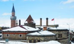 Doğu Anadolu’da kar esareti sürüyor