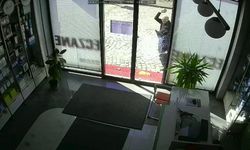 Eczaneye saldırı: Camı kırdı, yağla kundaklama girişiminde bulundu