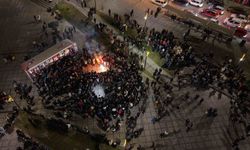 Elazığ’da renkli görüntüler: Yüzlerce kişi halayda buluştu