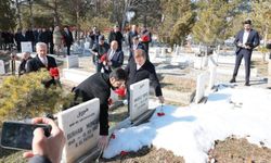 Erzincan Depremi’nin 34. yılında Terzibaba Mezarlığı’nda anma programı