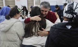 Erzurum’da bayramın en güzel anı: Çocuklarla buluşma