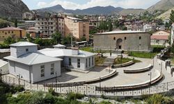 Hakkari’de Tarihi Medresede profesyonel çekimler artık ücretli hale getirildi