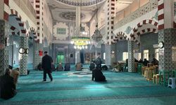 Iğdır’da Caferi cemaati Hamaney ve ölenler için bir araya geldi