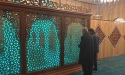 Ramazan ayında Veysel Karani Türbesi'ne yoğun ilgi