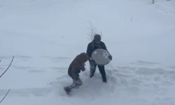 Tepsiyle kayma oyununda talihsiz kaza