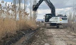 Tuzluca'da 10 kilometrelik sulama hattında kapsamlı temizlik çalışması
