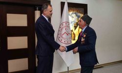 Vali Bozkurt bayramlaşma programında vatandaşlarla bir araya geldi