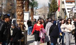 Van'da bayram öncesi caddeler doldu taştı