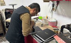 Van'da yarım asırlık emek, teknoloji çağına karşı ayakta