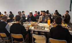 Ahlat’ta protokol hafız öğrencilerle iftar yaptı