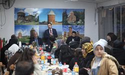 Ahlat’ta yetim ve öksüzler iftar sofrasında buluştu