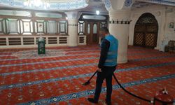 Yükümlülerden camiye temizlik ve bakım desteği