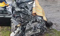 Tatvan’da feci kaza: 2 ölü, 1 yaralı