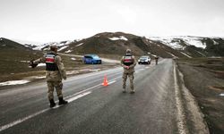 Ağrı'da huzur uygulamasında 21 aranan şahıs gözaltında