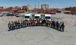 Ambulans sürücülerine sürüş eğitimi verildi