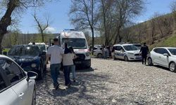 Boğulma tehlikesi geçiren genç kızı vatandaşlar kurtardı