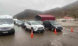 Çukurca Üzümlü Sınır Kapısı'nda teknik aksaklık