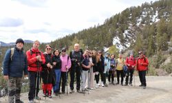 Doğaseverler baharı yürüyüşle karşıladı