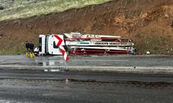 Elazığ'da kontrolden çıkan beton pompası yan yattı: 1 yaralı