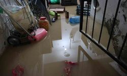 Elazığ'da şiddetli yağış sonrası evler sular altında kaldı