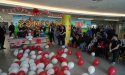 Hastane'de miniklere bayram sevinci yaşatıldı
