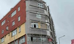 Iğdır'da binadaki dış cephe çalışmasında güvenlik ihmali tepki çekti