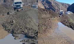 Kamışlı-Geçitli yolunda heyelan
