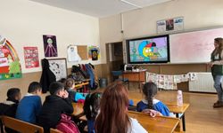 Kars'ta Yeşilay'dan miniklere sağlıklı yaşam eğitimi verildi