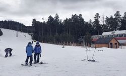 Nisan’da kayak keyfi: Sarıkamış’ta sezon bitmedi