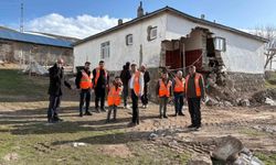 Patnos'ta deprem sonrası inceleme yapıldı