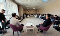 Patnos'ta 'Gelenek ve Modernlik' temalı bilim kafe buluşmasına yoğun ilgi