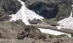 Sümbül Dağı'nda art arda çığ paniği yaşandı