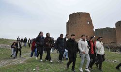 Turizm Haftası’nda Ani’de tarih ve doğa buluştu