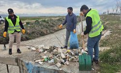 Van Gölü'nün sessiz kahramanları için yol temizliği yapıldı