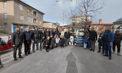 Alparslan Türkeş Ahlat’ta dualarla anıldı