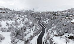 Nisan’da kar altındaki Bitlis, havadan görüntülendi