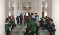 Hizan’da camiler çocuk sesleriyle şenlendi