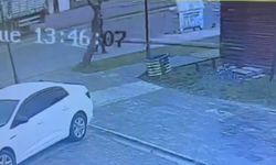 Tatvan’da devrilen telefon direği faciaya ramak kala önlendi