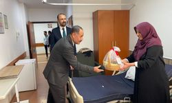 Vakıf geleneği yaşatıldı: Hastalara moral desteği ve meyve ikramı