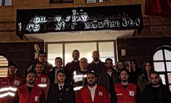 Adilcevaz’da Polis Haftası coşkusu: Kızılay’dan kahraman polislere vefa