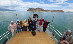 Akdamar Adası'nda Karadeniz rüzgarı esti