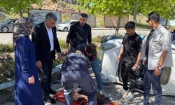 Elazığ'da elektrikli araç devrildi, yardıma ilk koşan milletvekili oldu