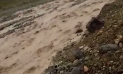 Elazığ'da sağanak sonrası sel oluştu