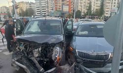 Elazığ'da zincirleme trafik kazada 3 kişi yaralandı