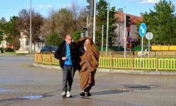 Engelli evladına 48 yılını adayan annenin mücadelesi