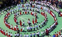 Erzincan'da 500 kişilik dev halay