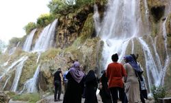 Girlevik Şelalesi baharla coştu